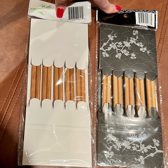 2 Packages of Bamboo Chopsticks (5 Sets of Chopsticks in Each Package) - Picture 2 of 2